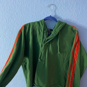 super comfy green cropped hoodie with velvet orange stripes
